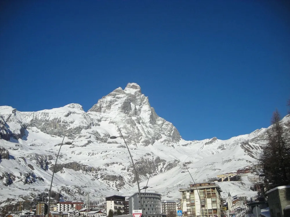 Matterhorn View Apartment in Breuil-Cervinia near Ski Area