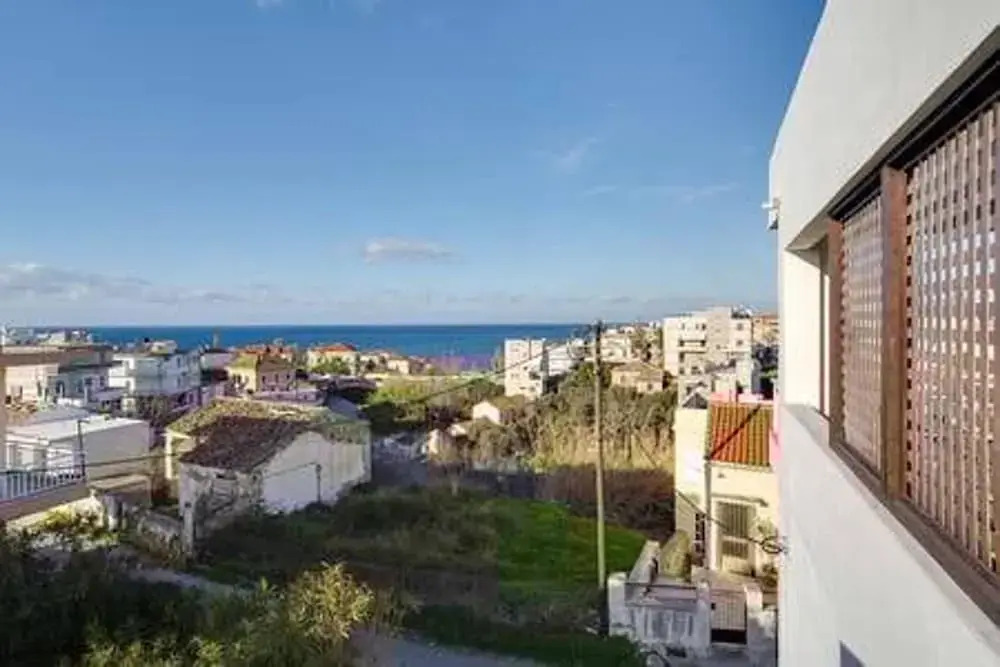 Sea City and Mountain View Apartment