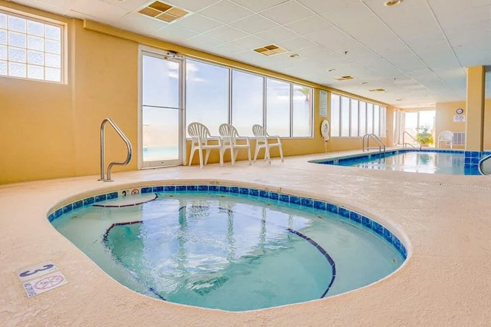 Royal Palms 603