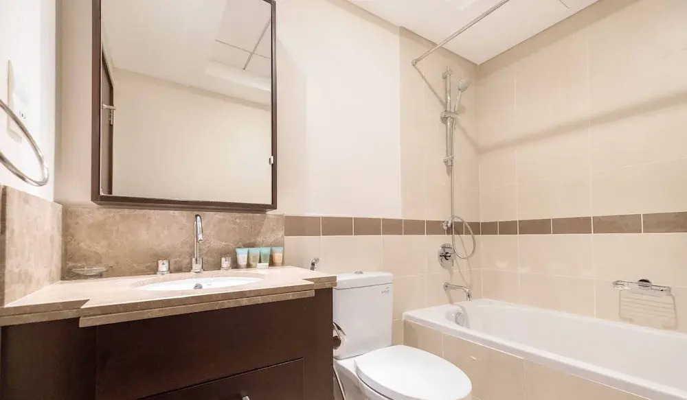 LUX The Downtown Blvd Suite
