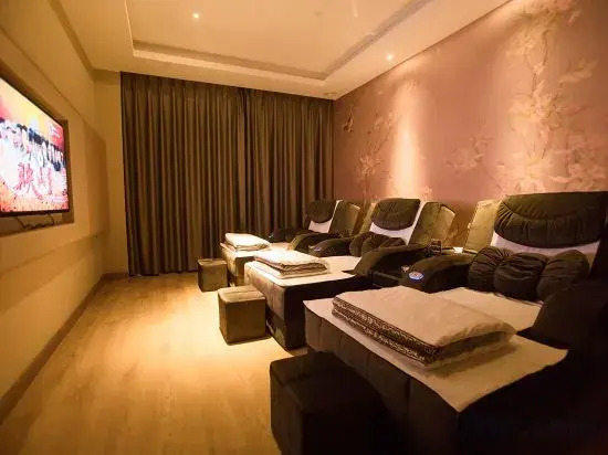 Huifeng Hotel