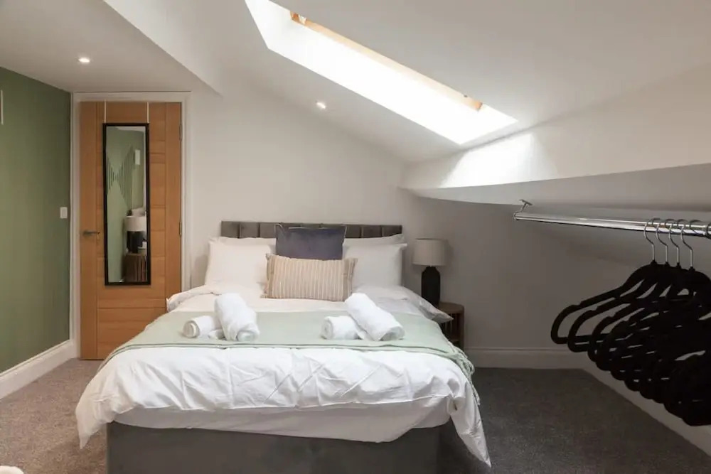 Central Harrogate Beautiful Bright 1-bedroom Apartment