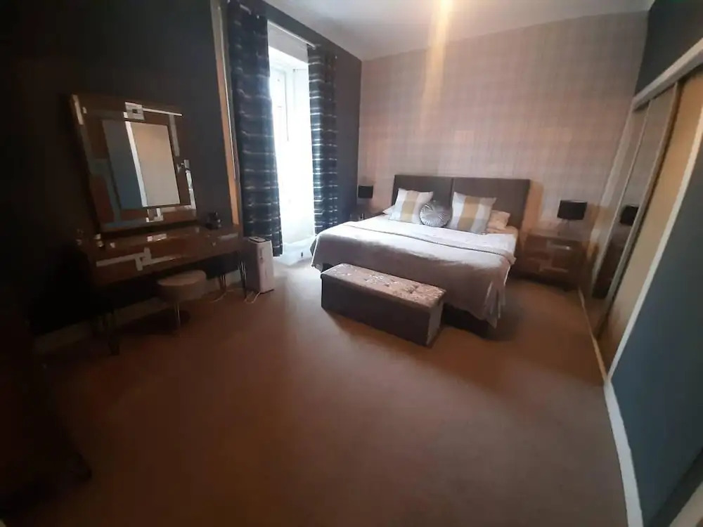Stunning Riverside Town House with views Ayrshire