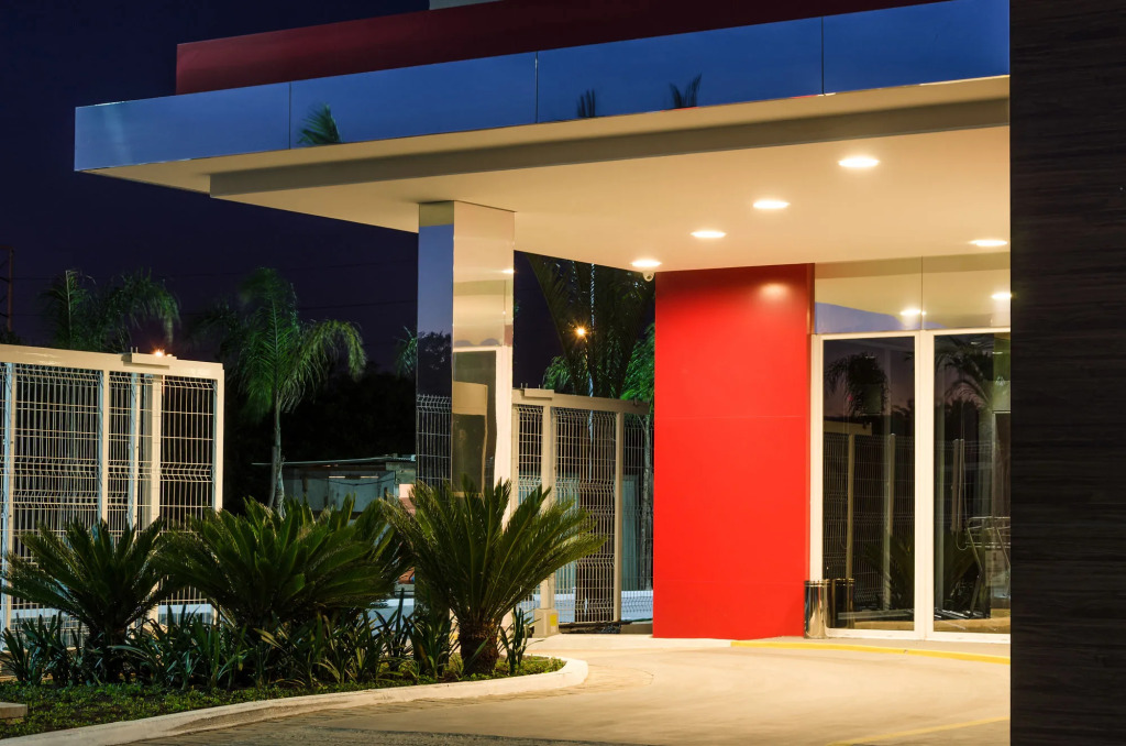 Ibis Porto Alegre Assis Brasil - Estacionamento Gratuito para hospedes