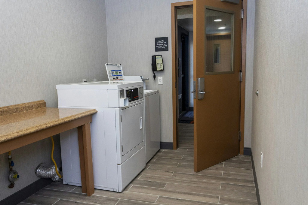 Hampton Inn & Suites Riverton