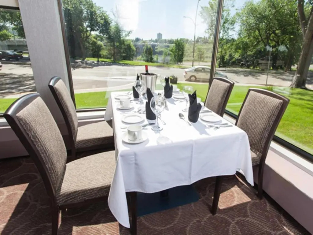 Park Town Hotel