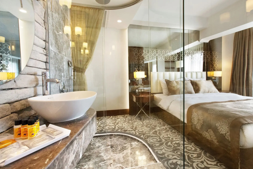 Pera Center Hotel