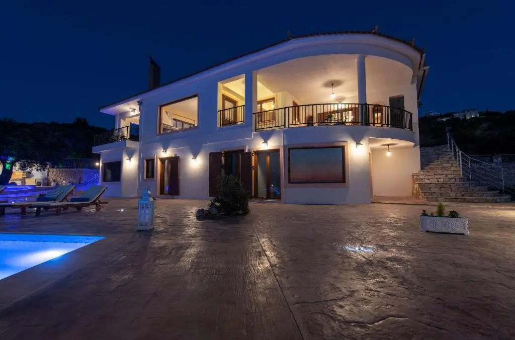 Jessica Luxury Villa