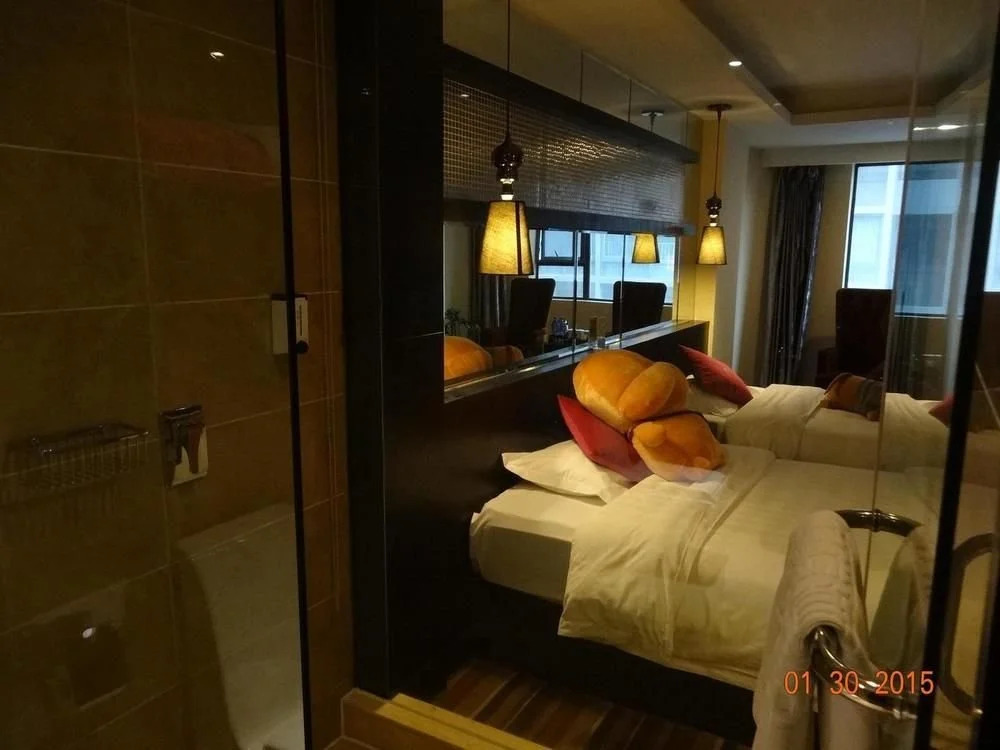 Lemon Hotel