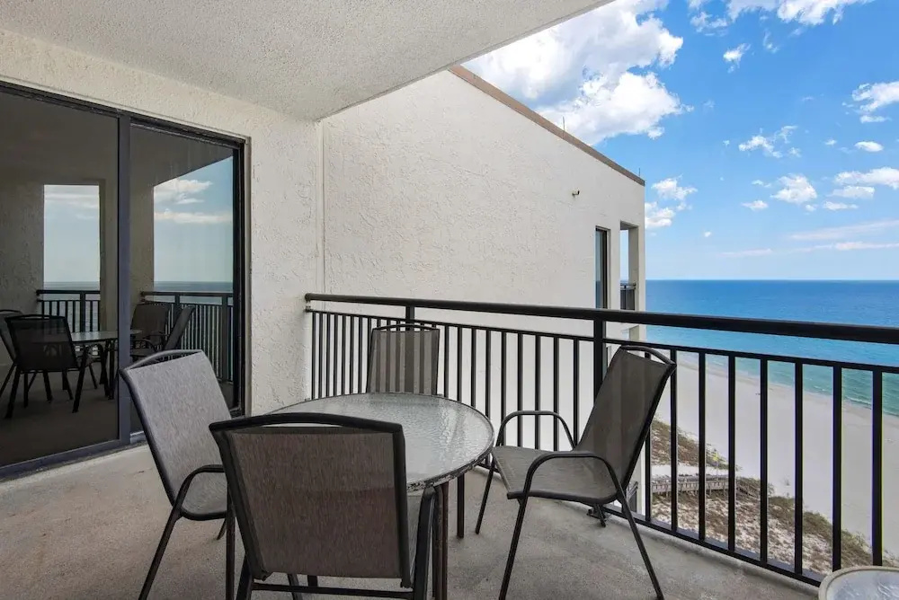 Navarre Towers 1205