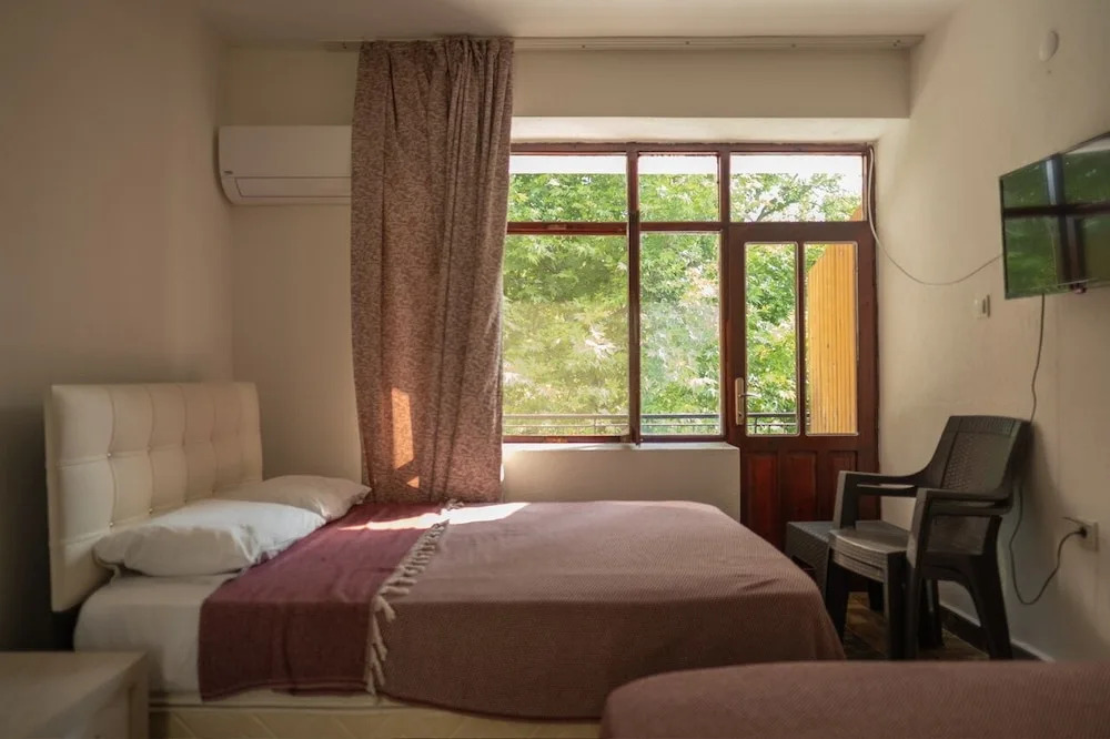 Ozgur Family House