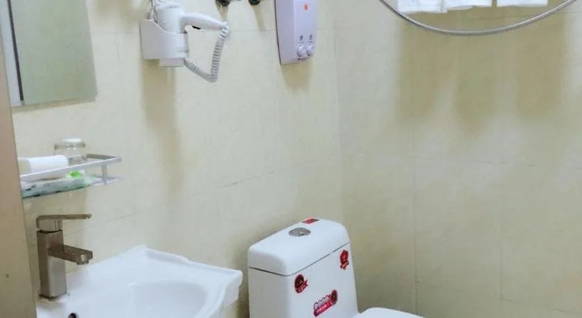 Shenghong Hotel