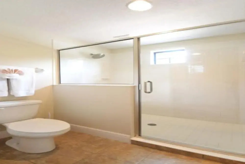 Fountains Retreat 4 Bedroom Condo by RedAwning