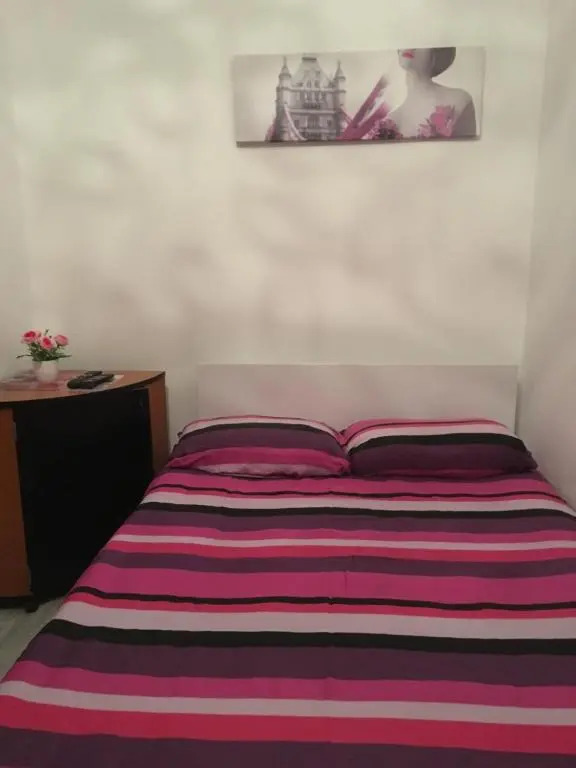 Small Studio2