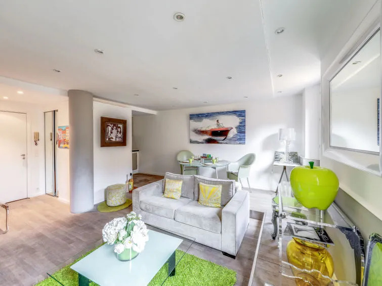 Apartment Rue Du Commandant Guichard