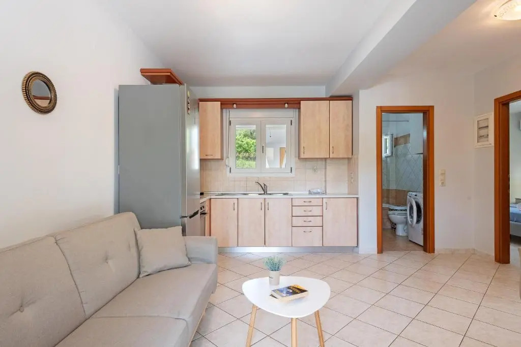 Lagadi Apartment 8