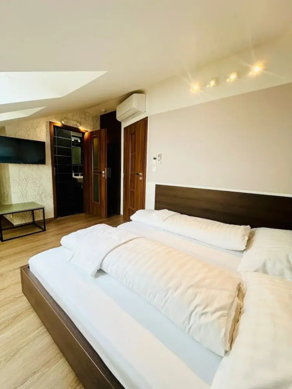 Villa many rooms with Free Parking