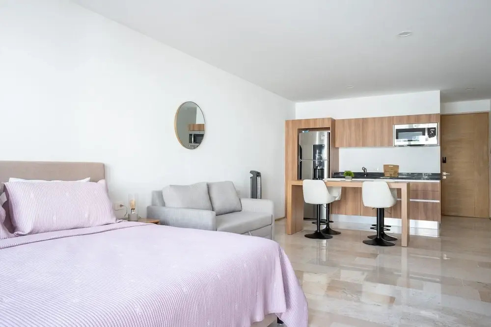 Menesse Studio 1 Bedroom Home