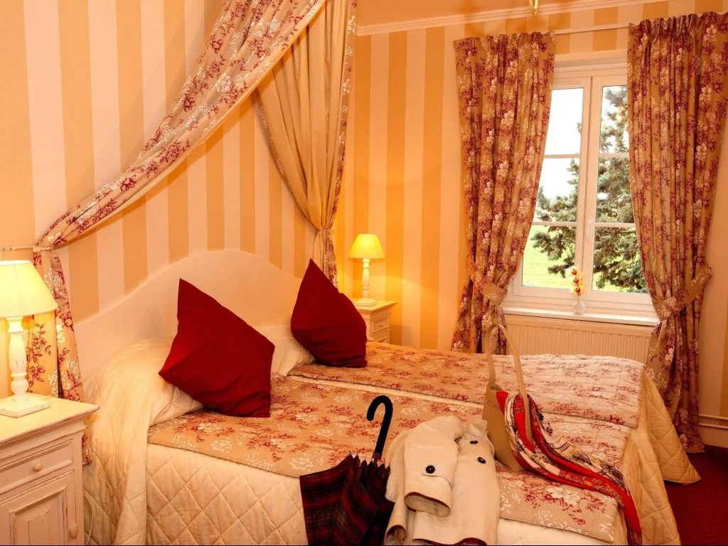 Le Fleuray Hotel & Restaurant