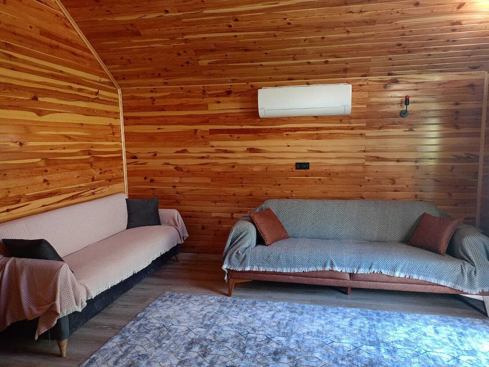 Riviera bungalov apart