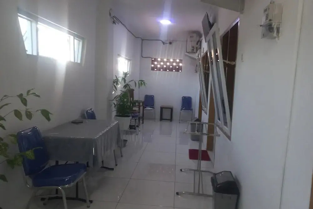 OYO 94771 White House Arafah Syariah
