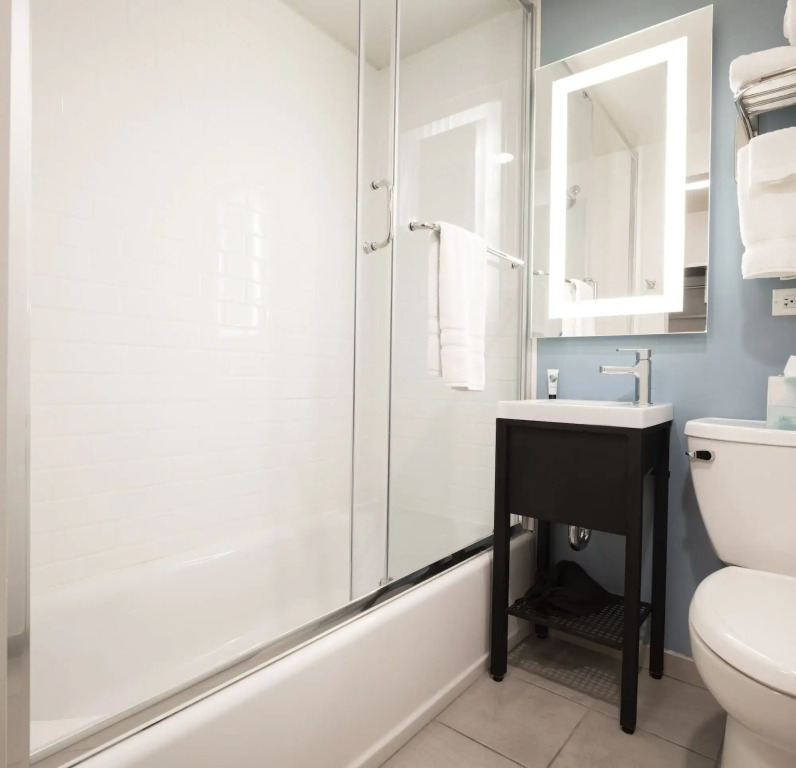 Hotel Saint Clair - Magnificent Mile