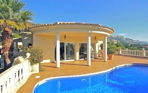 Luxury Home in Altea With Mountain Views