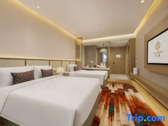 Sayram Lake Shuiyunshan Boli Hotel (New Visitor Center)