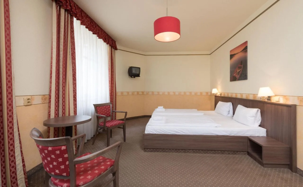 Hotel Ostruvek