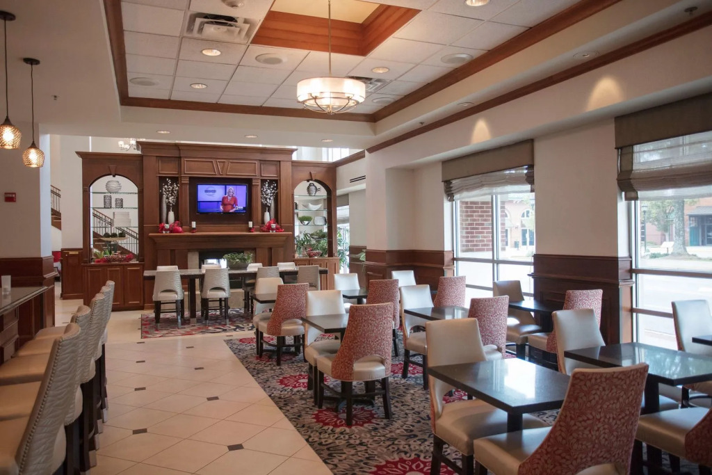 Courtyard by Marriott Athens Downtown