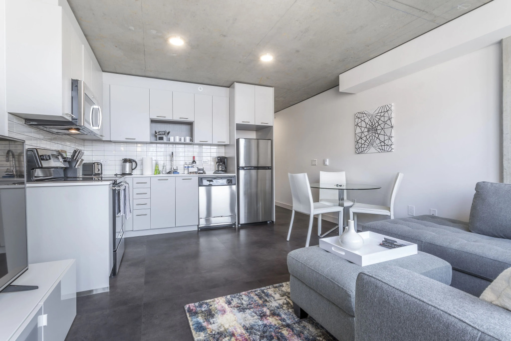 Domicile Suites at Cove