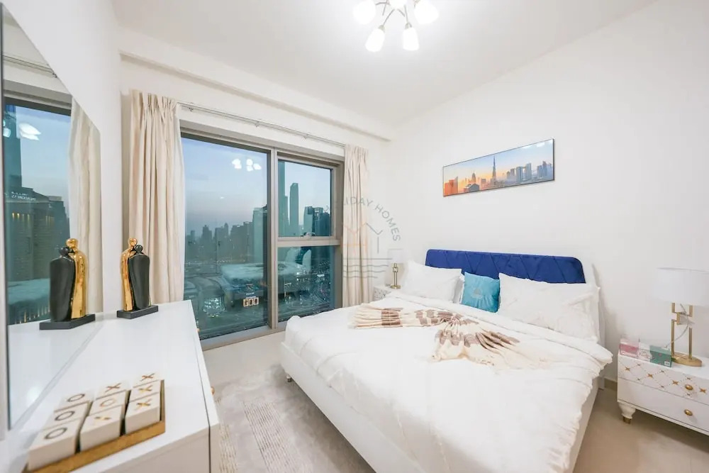Yogi - Modern 2BR Apartment with Stunning Dubai Fountain