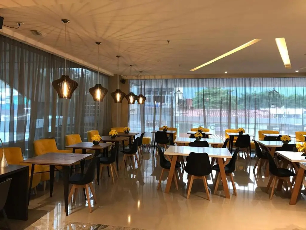 Hotel F25
