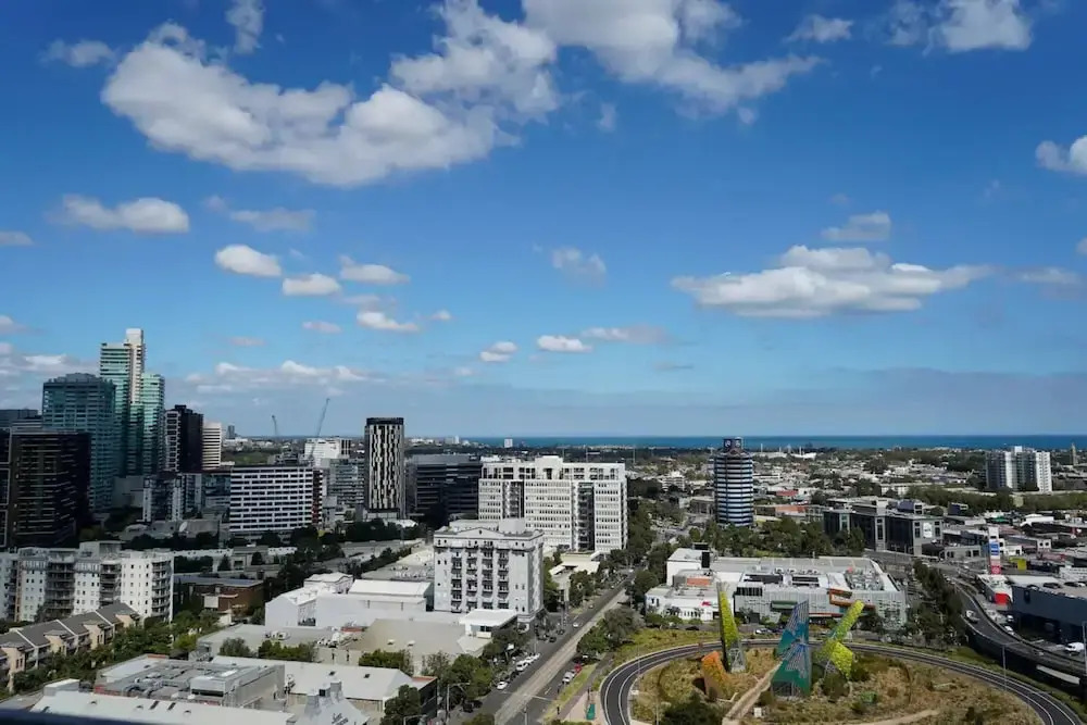 Modern 2 Bedroom Apartment With City Views