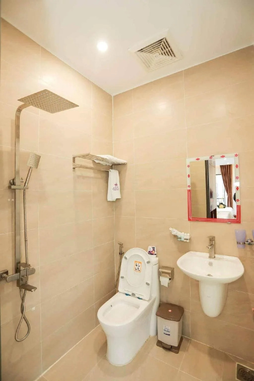 Khách Sạn Triều Dâng