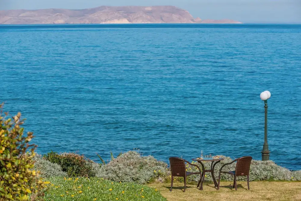 Artemis beachfront villa - on the Waves
