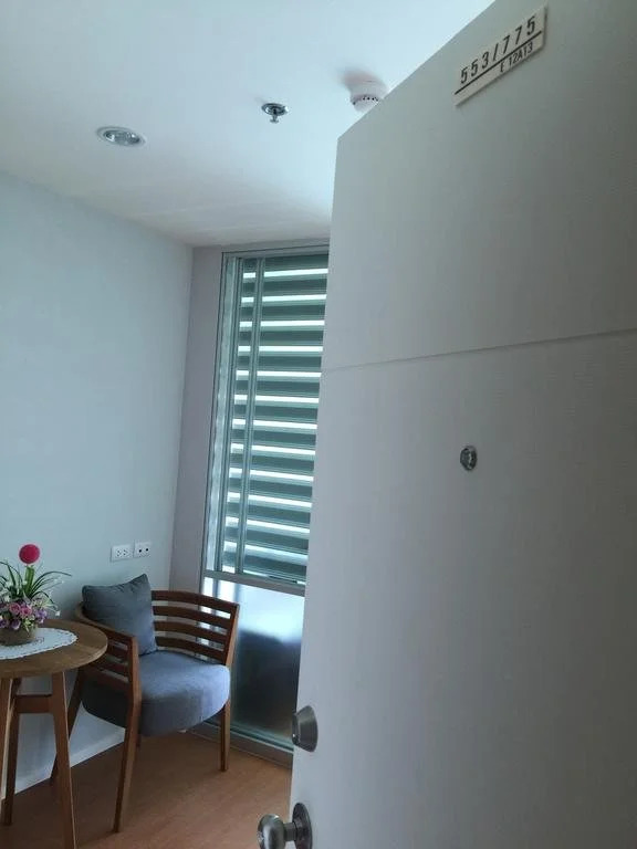Lumpini Seaview Top Floor