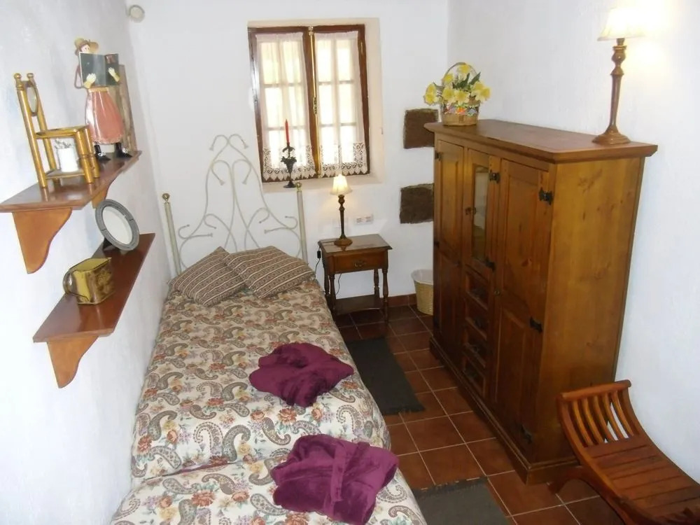 Finca El Picacho Apartments in the countryside 2 Km from the beach
