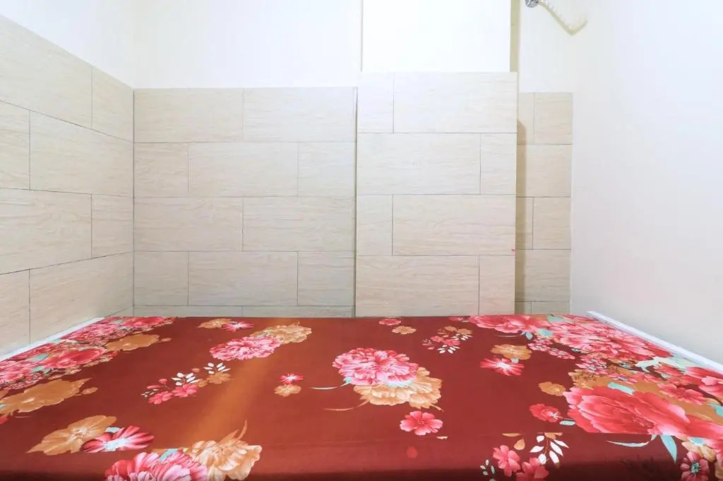 Eiffel Residence Tarakan - Female Only