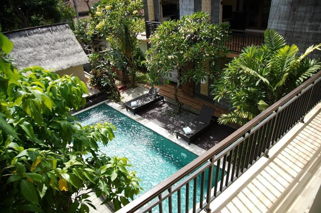 Eddys Cottages & Villa