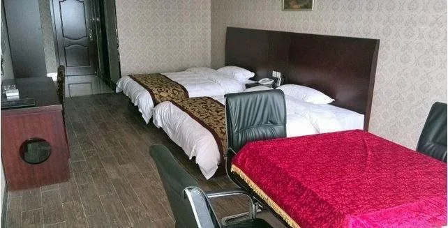 Yilu Harbour Holiday Hotel