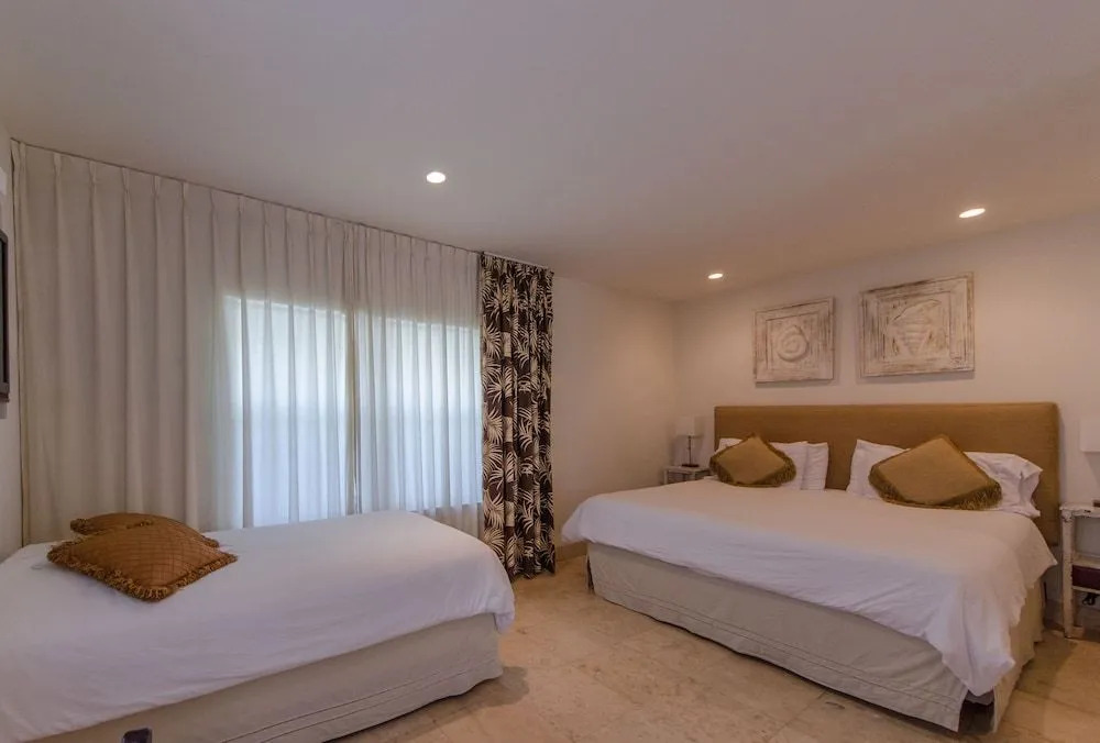 Hotel Seacrest