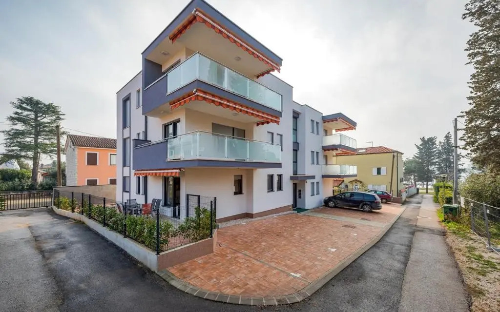PUNTA MARY house with apartment