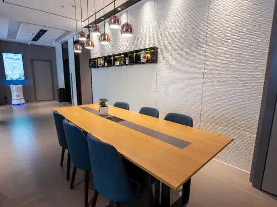 Cheermay Hotel (Changchun Peoples Square & Manchurian Palace Museum Branch