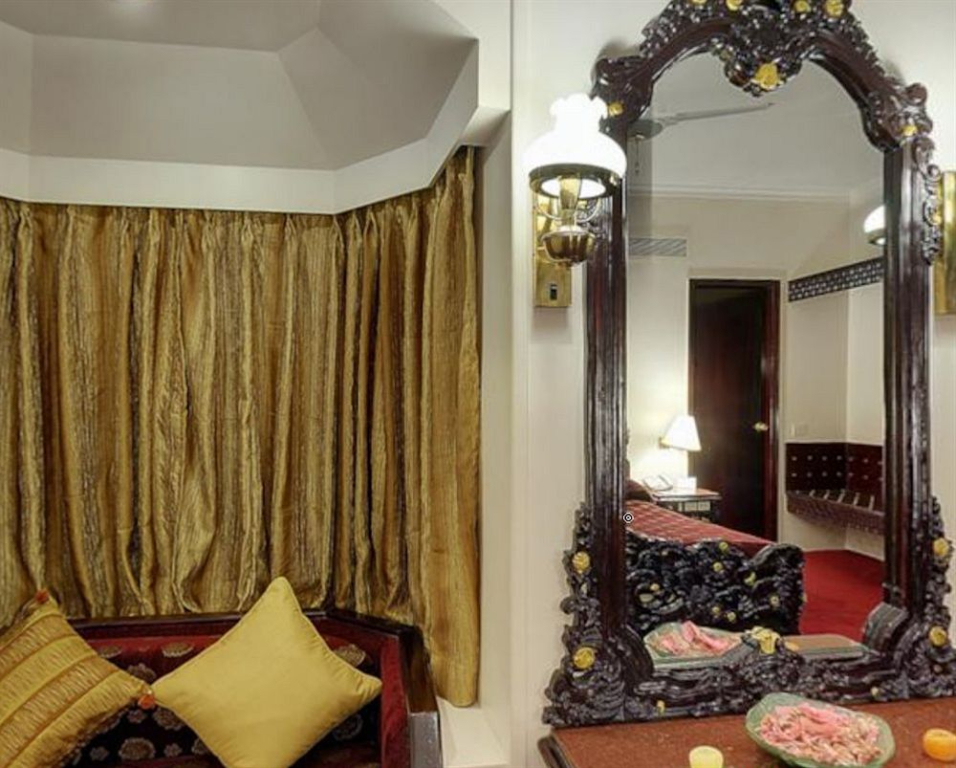 Hotel Maharani Palace