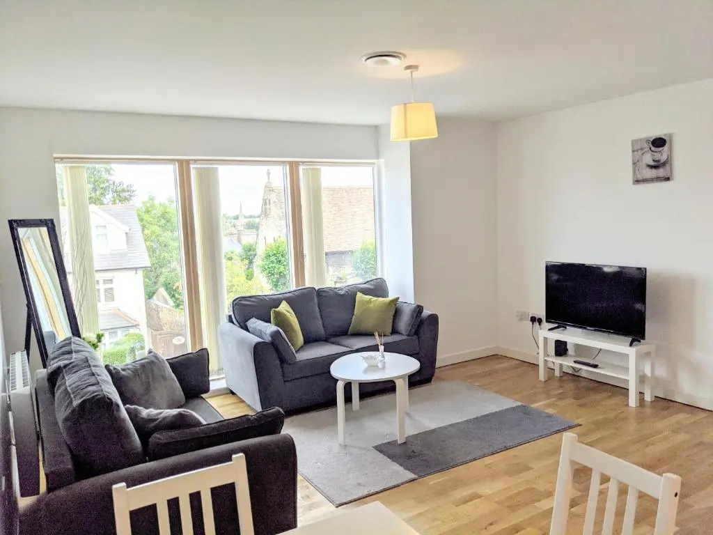 Koala & Tree - Modern 1 Bed apartment for 4 guests in the HEART of Cambridge - Short Lets & Serviced Accommodation