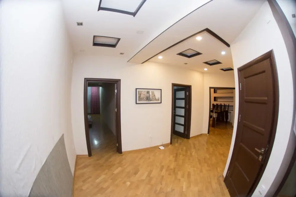 Bakuvi Tourist Apartment B086