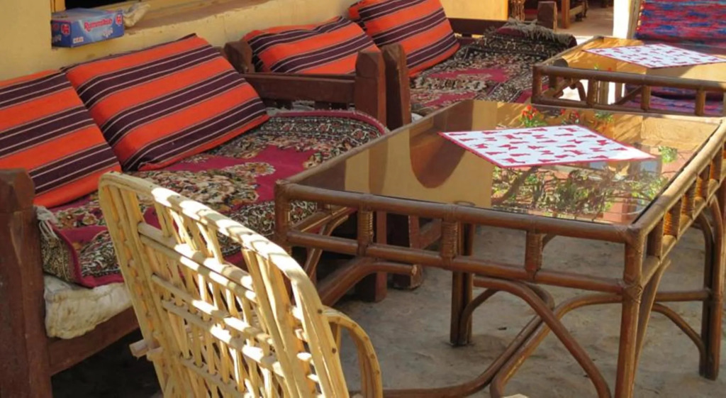 Nile Compound