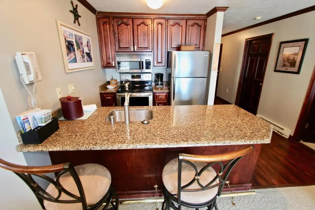 Baileys Harbor Yacht Club Resort
