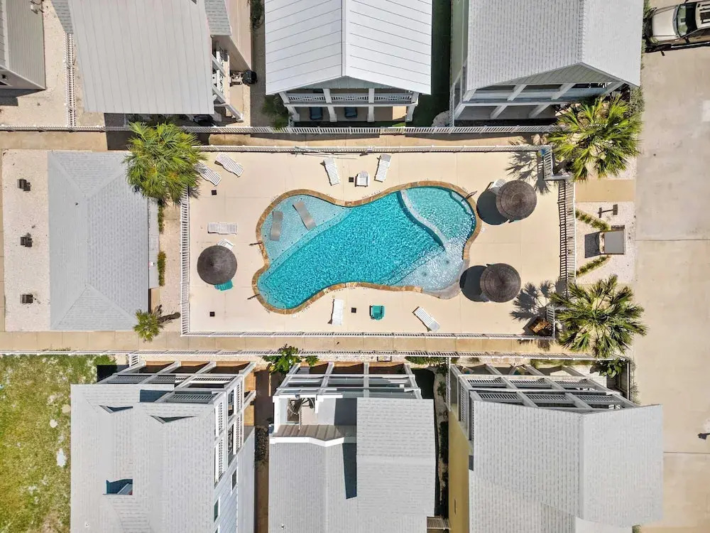 Dauphin Beach House 3 Bedroom & Pool
